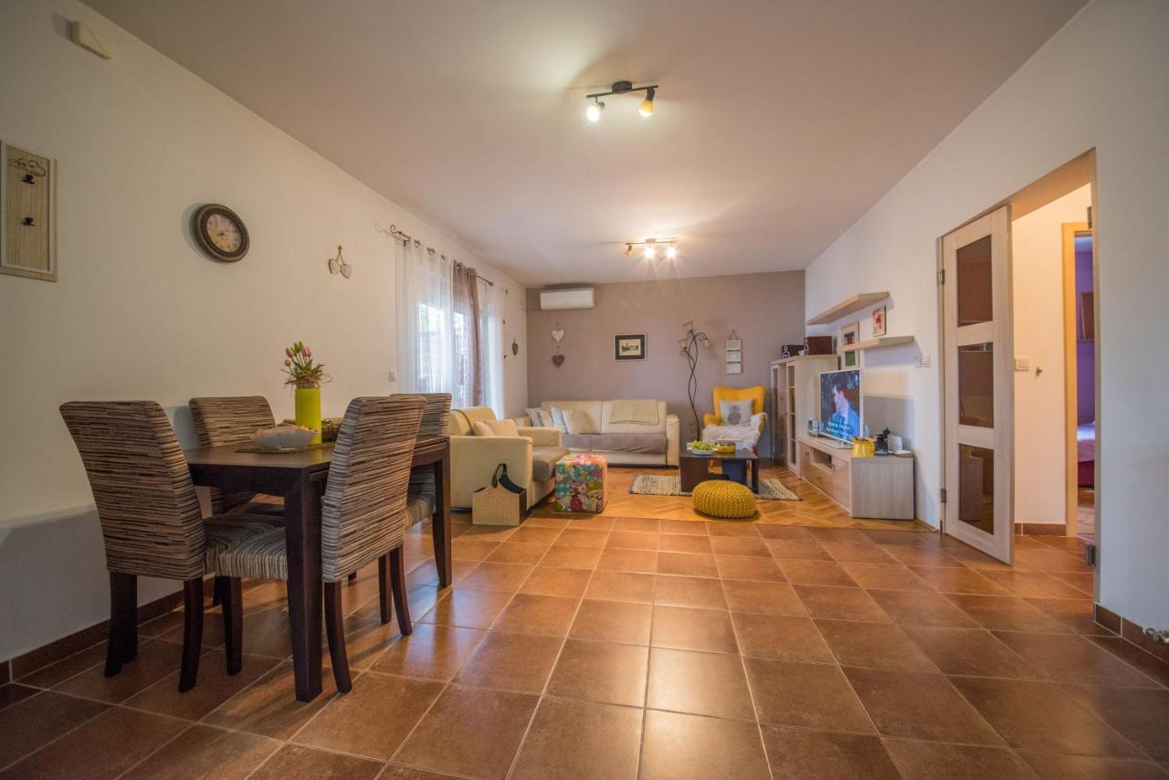 City Apartment Magdalena Zadar Exterior photo